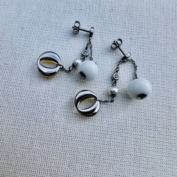 Fossil Dangle Earrings - Picture 4 of 4